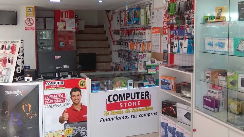 Computer-Store-2