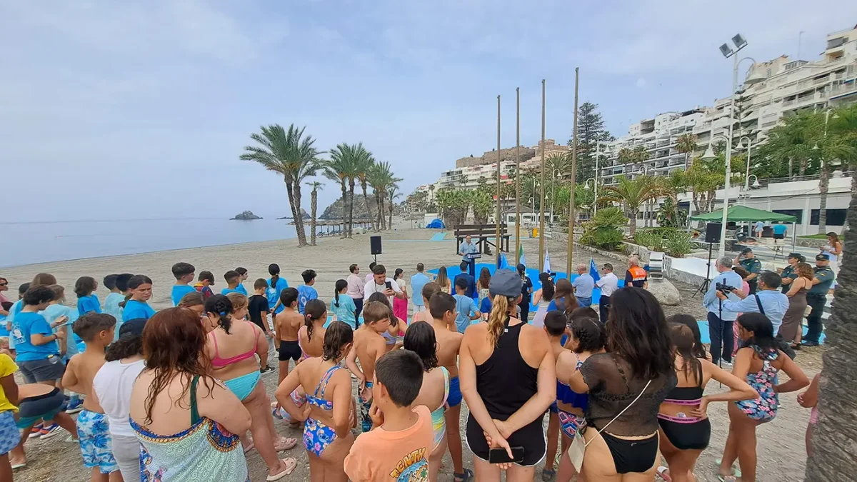 Izado banderas azules y Q calidad Almuñécar 2025